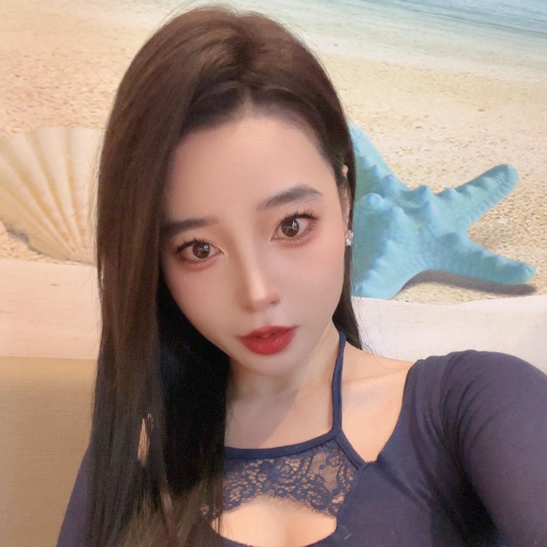 丰腴娇妻