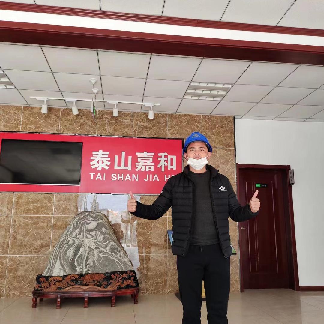 泰山嘉和抓木机广西区亭哥