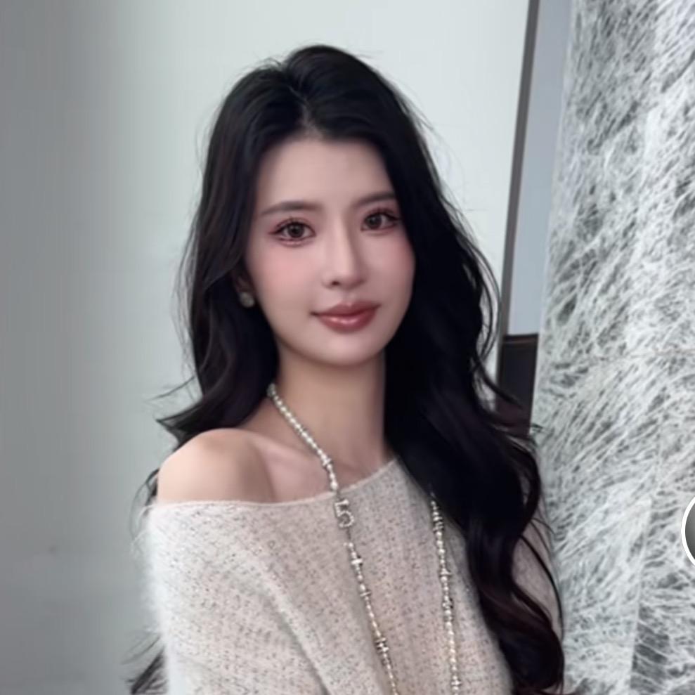 坤总时髦女装