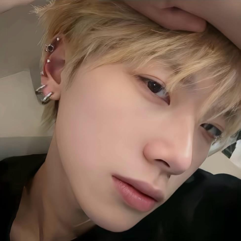 ㅤㅤㅤㅤㅤㅤ，