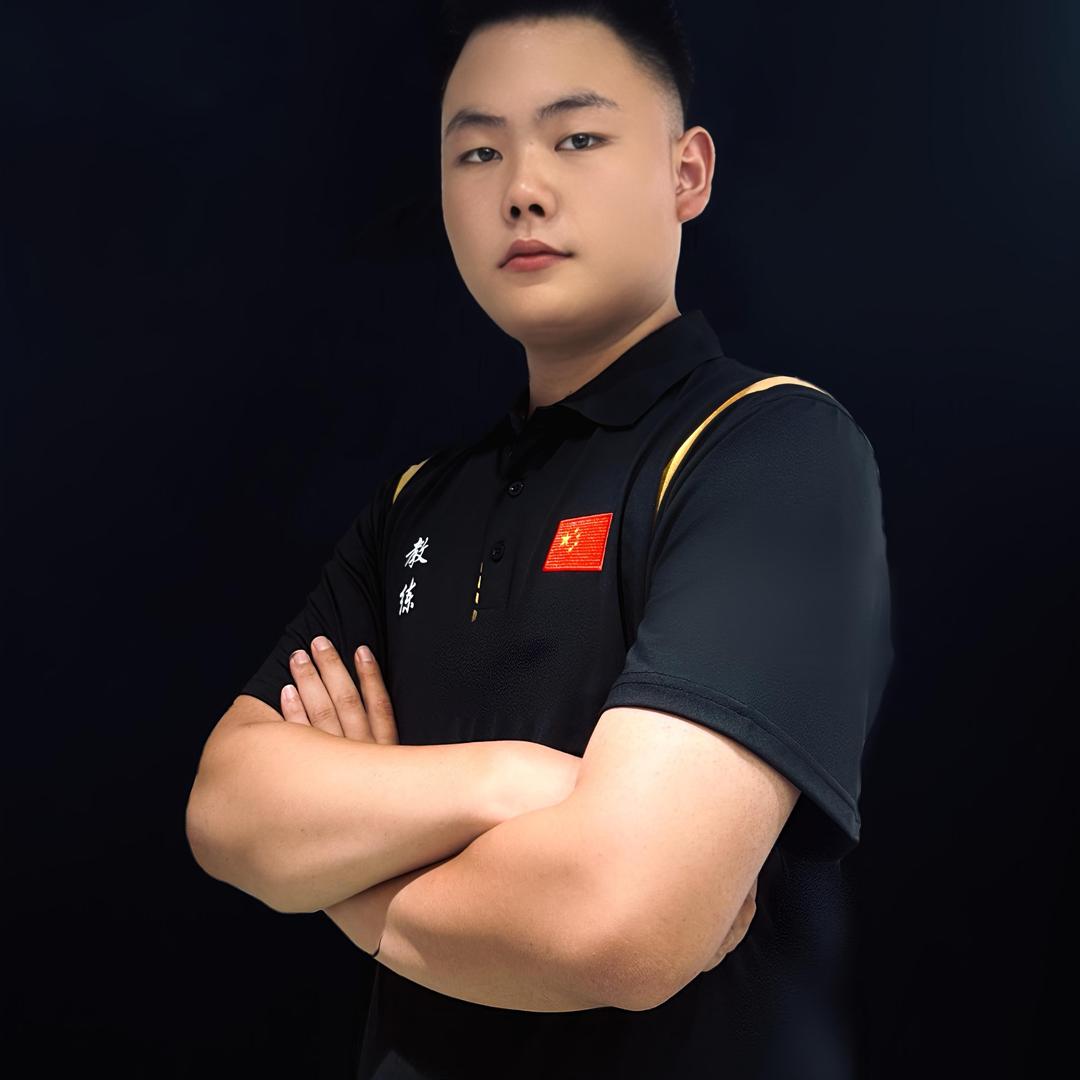 乐陵聚英搏击:罗教练