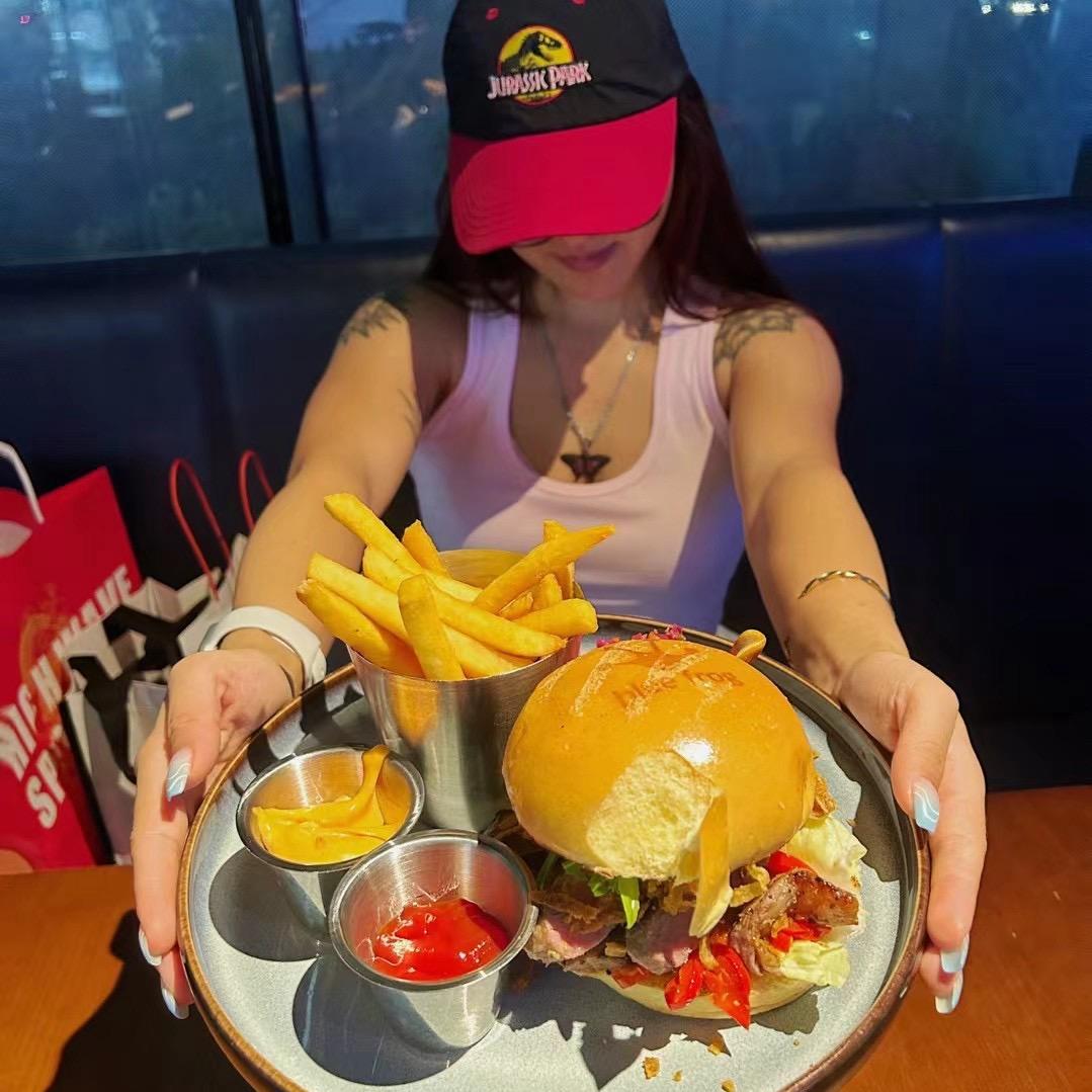 高冷汉堡包🍔