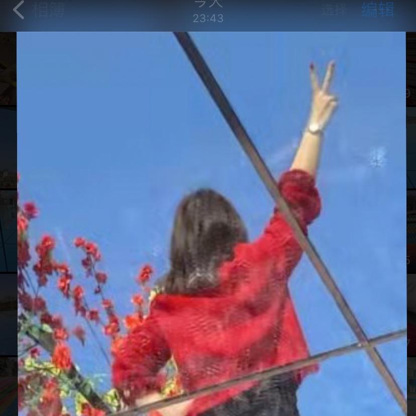 卖冰淇淋的小姐姐