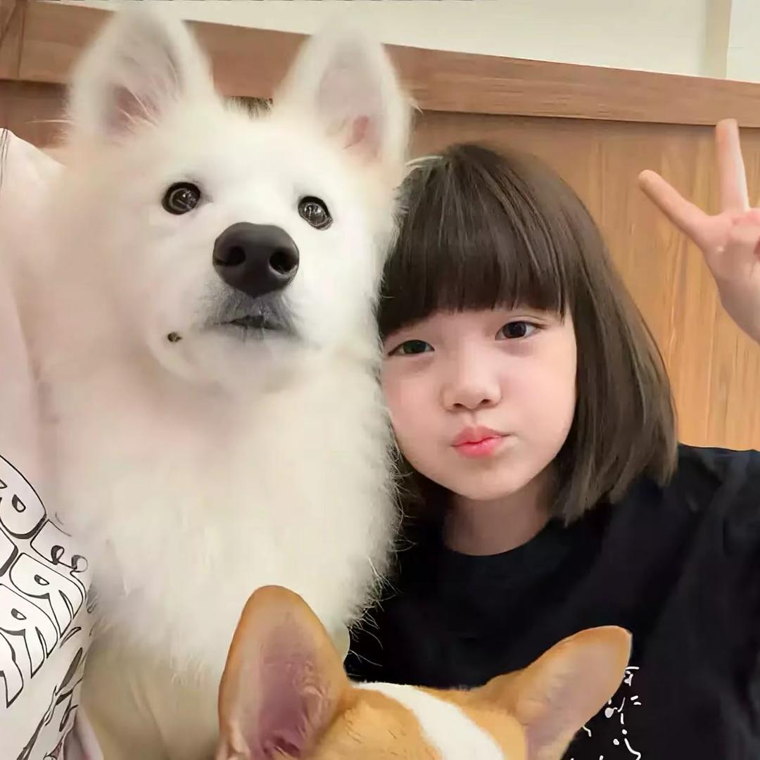 ᥫᩣ. 芊芊
