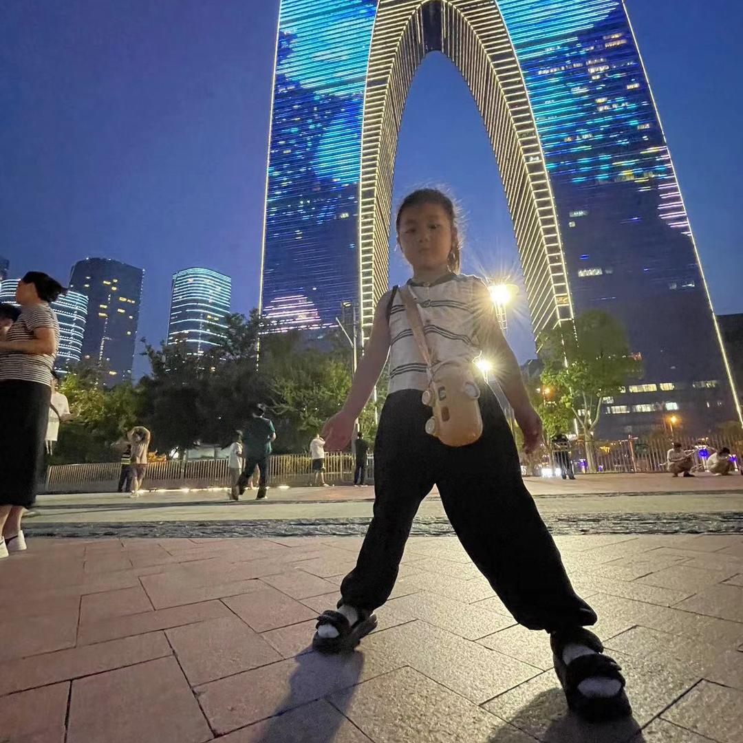 刘静