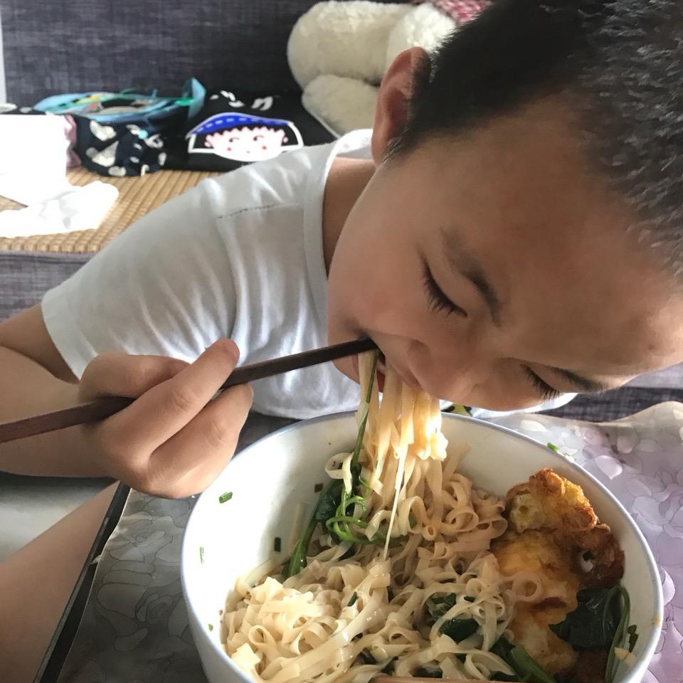 合川区拾号金匠珠宝商行（个体工商户）