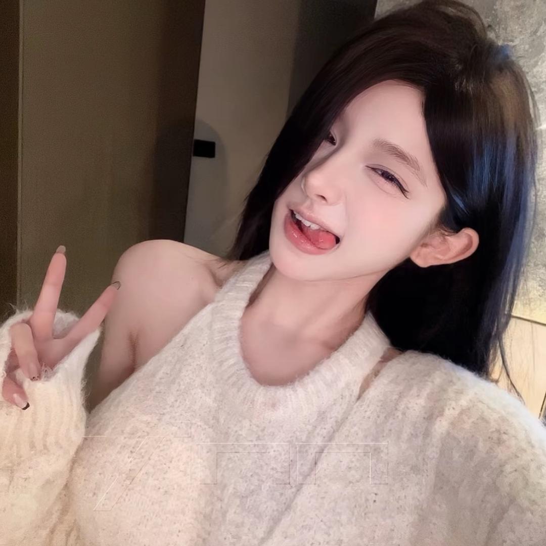 J·