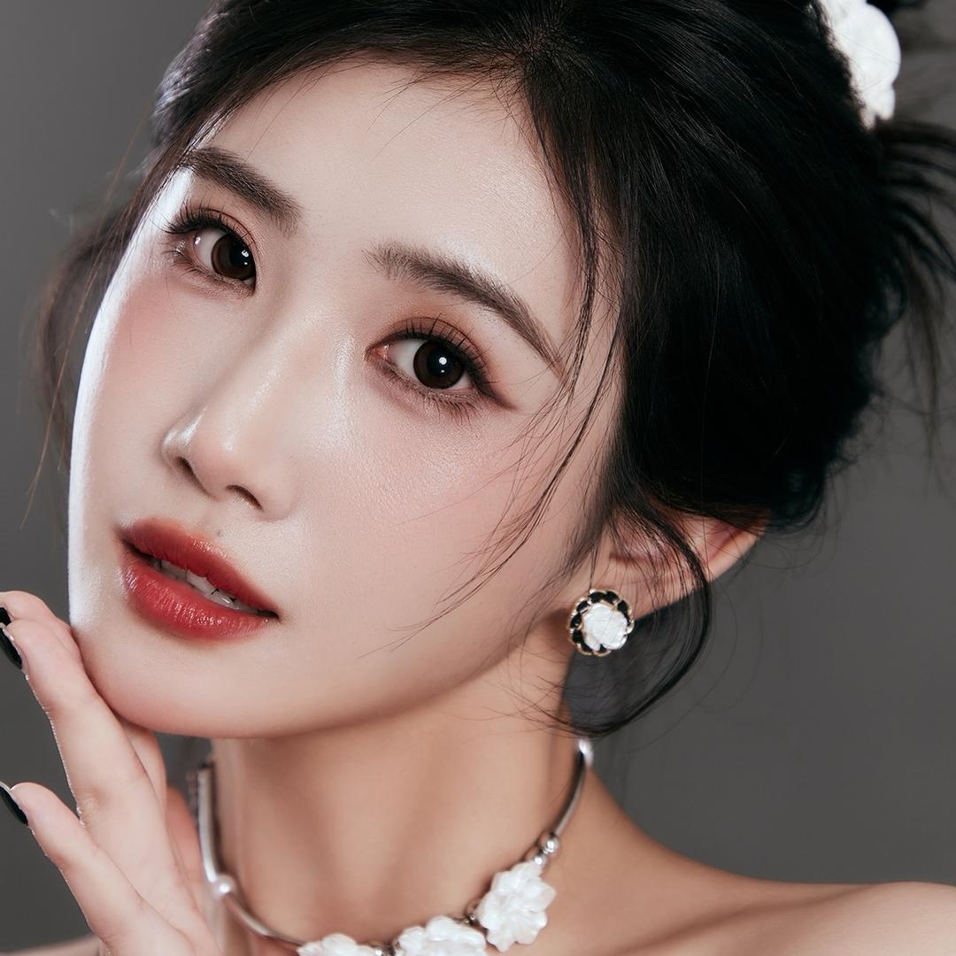 李依依leyna✨
