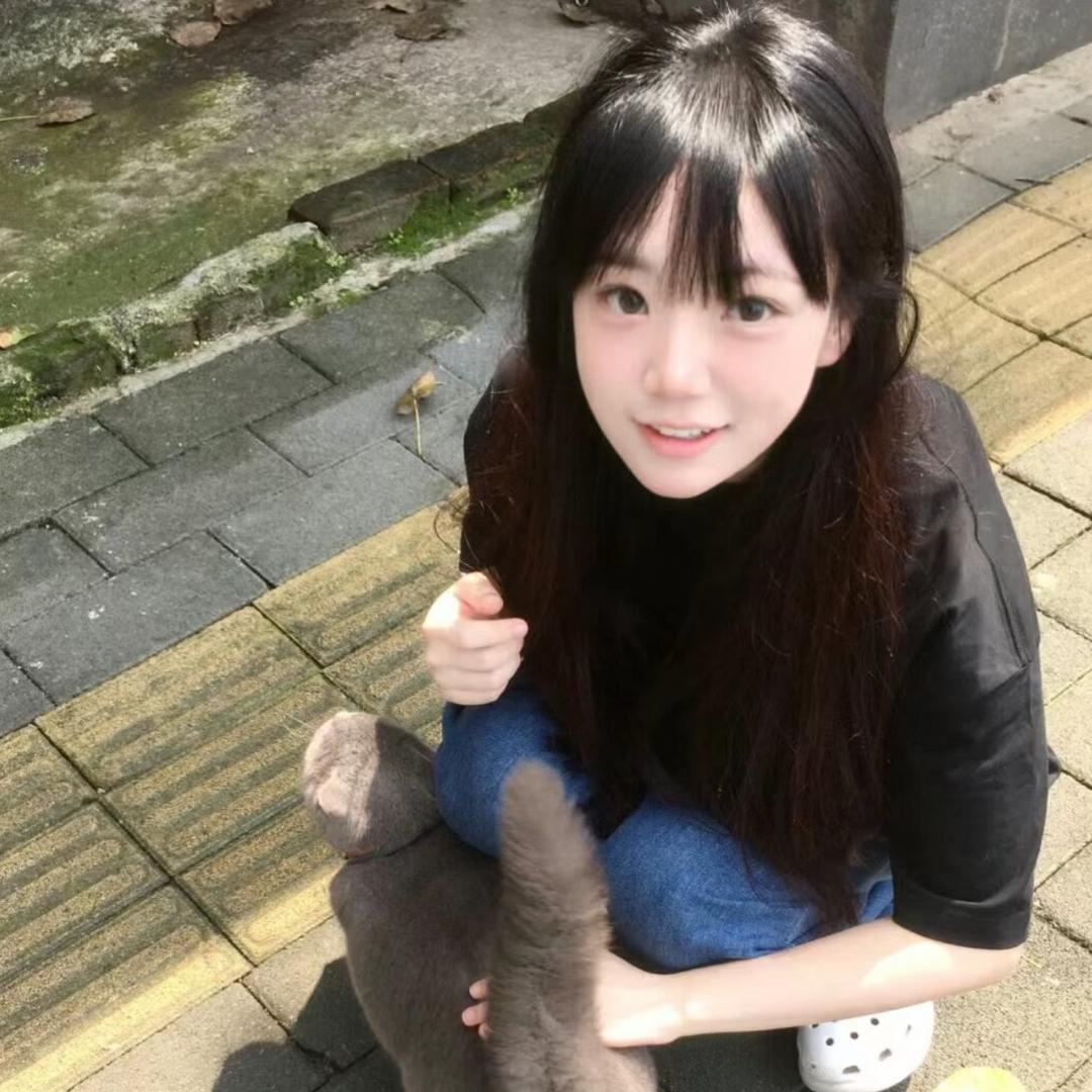 女大学生