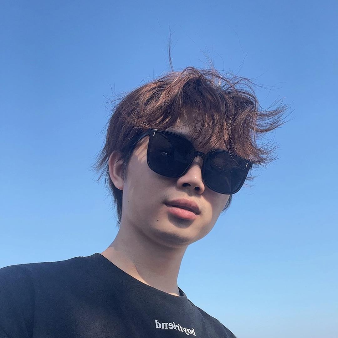 大王带小王