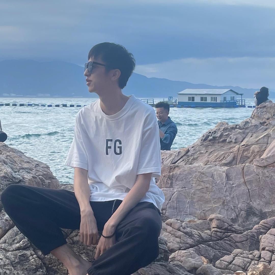 小辉不吃辣