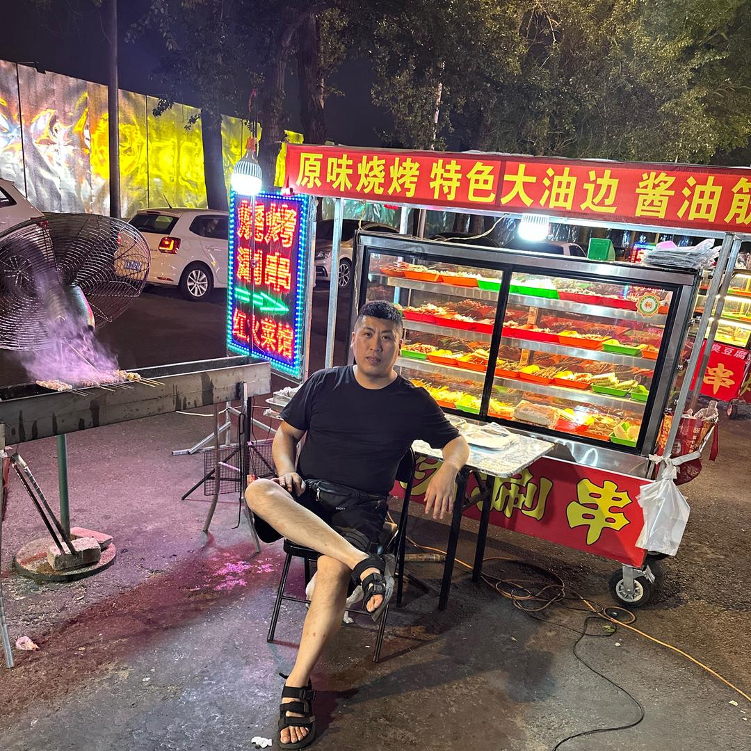 大龙的烧烤摊「绿园区延寿街」