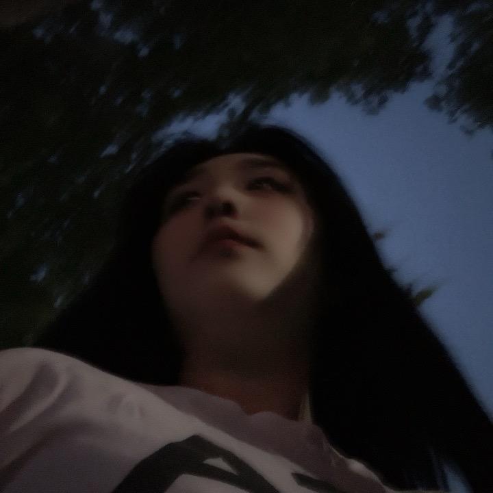 出众