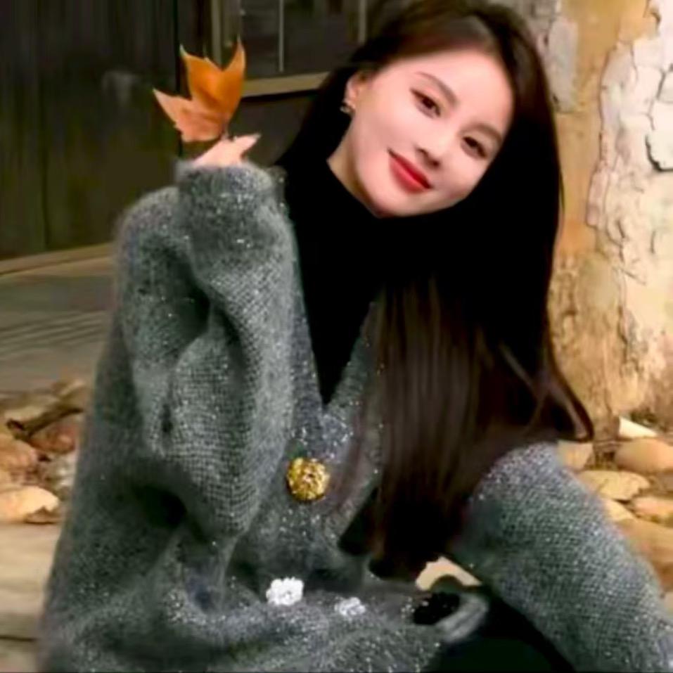 艾文文IRIS(时尚穿搭)