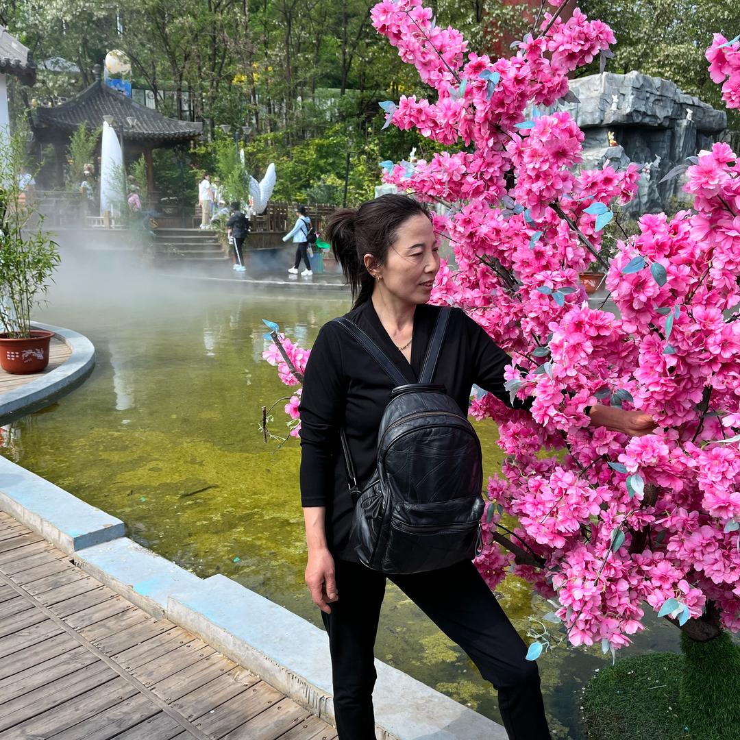 芊芊一家人