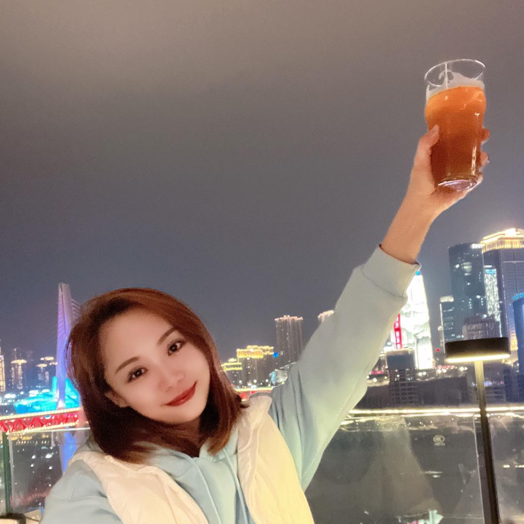 没有故事的王同学🙊