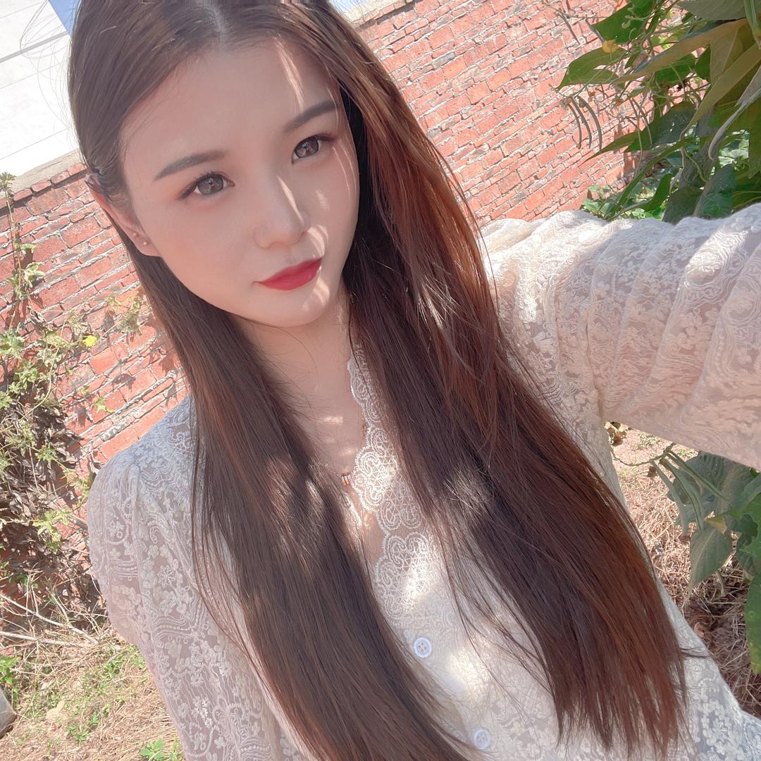 月亮儿弯弯吖🌙