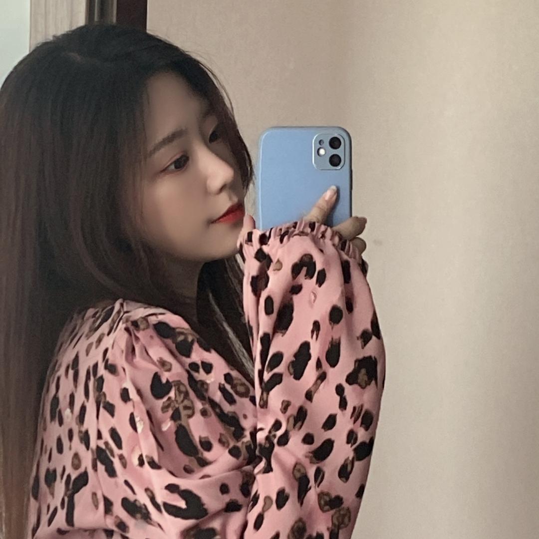 白白 天天见😇