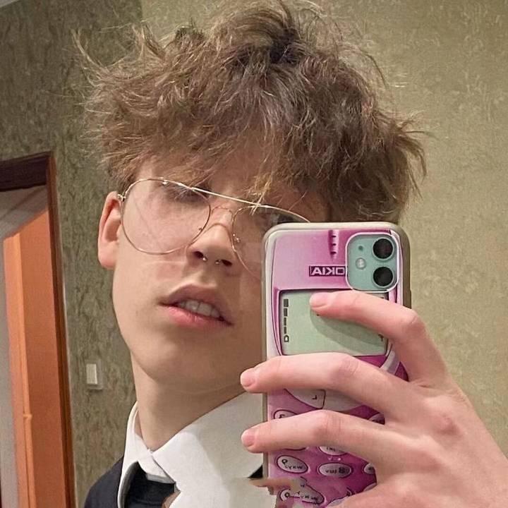 婉拒易梦玲三次