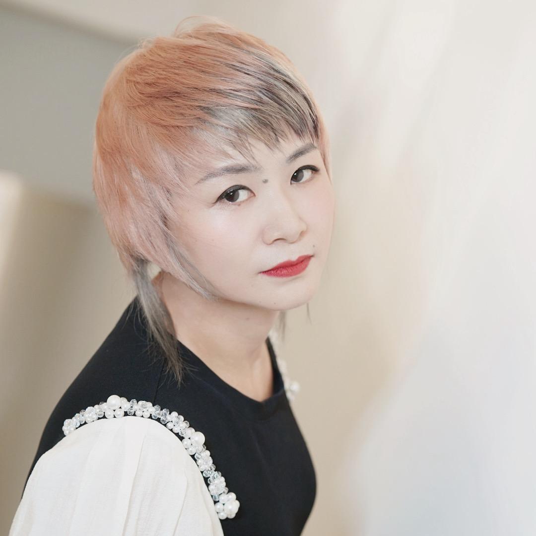 胡丝嫩赏plus 时尚沙龙