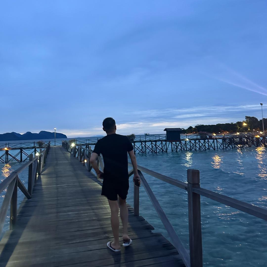离我远点、