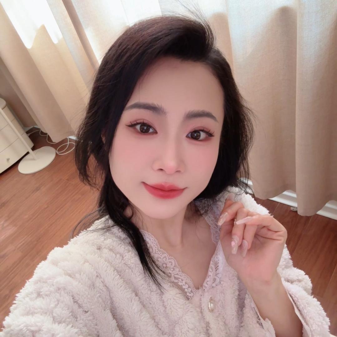郭豆豆和她的云姐妹
