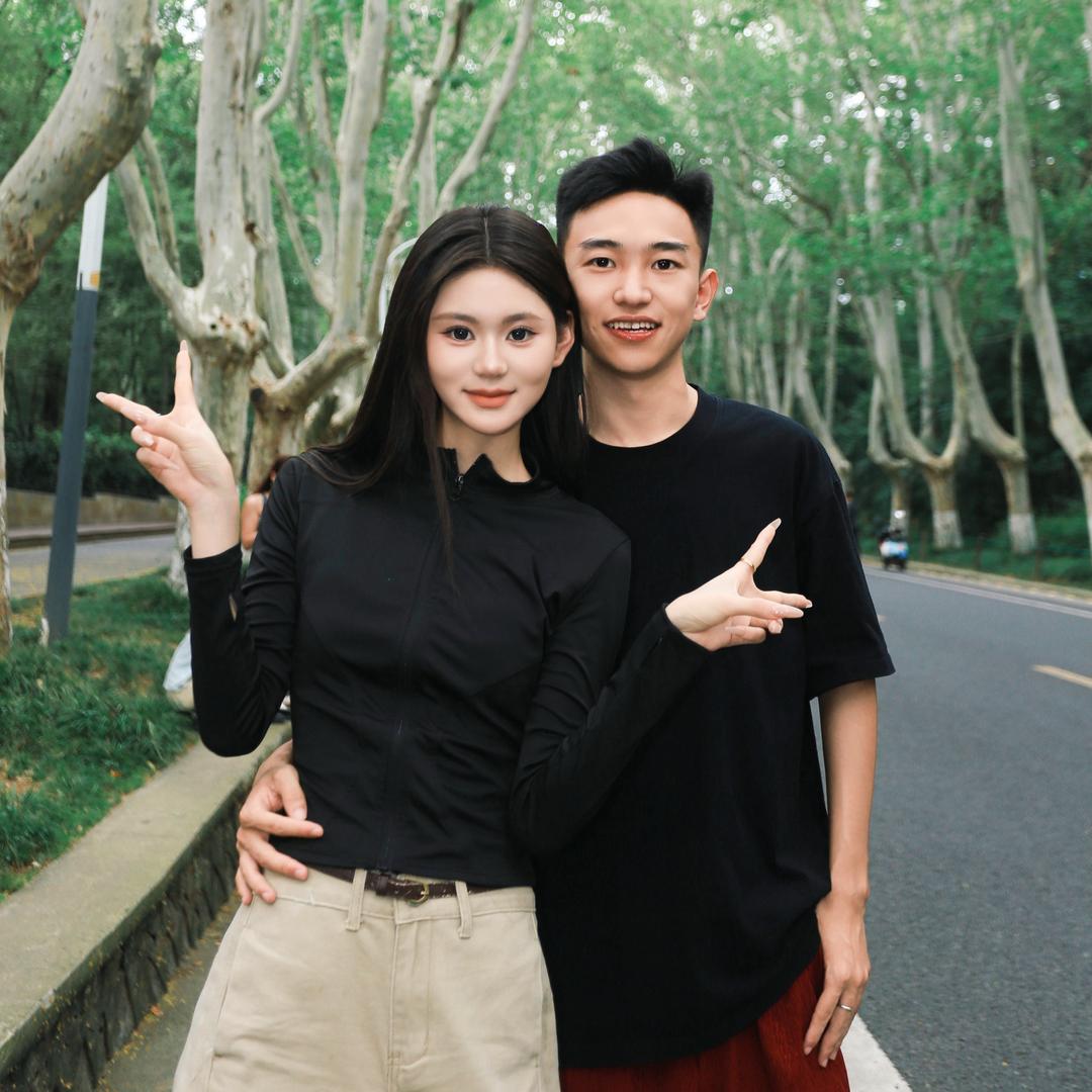 韩开心.