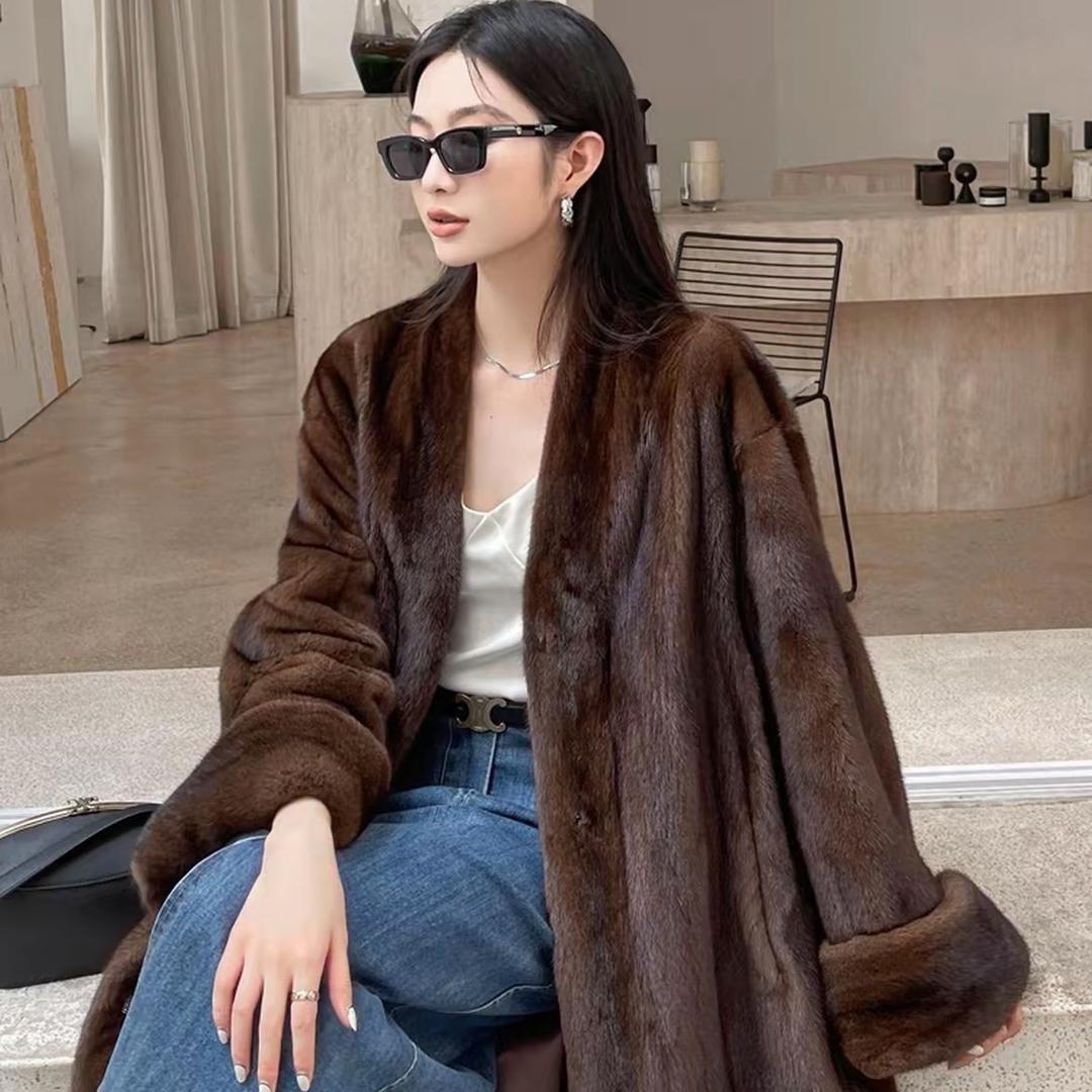 @十月皮草服饰