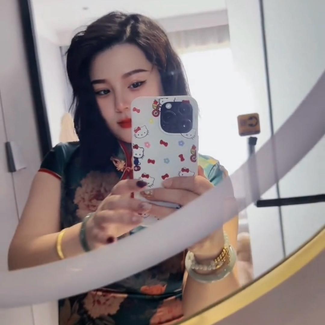 多金吃喝玩乐不干活😄