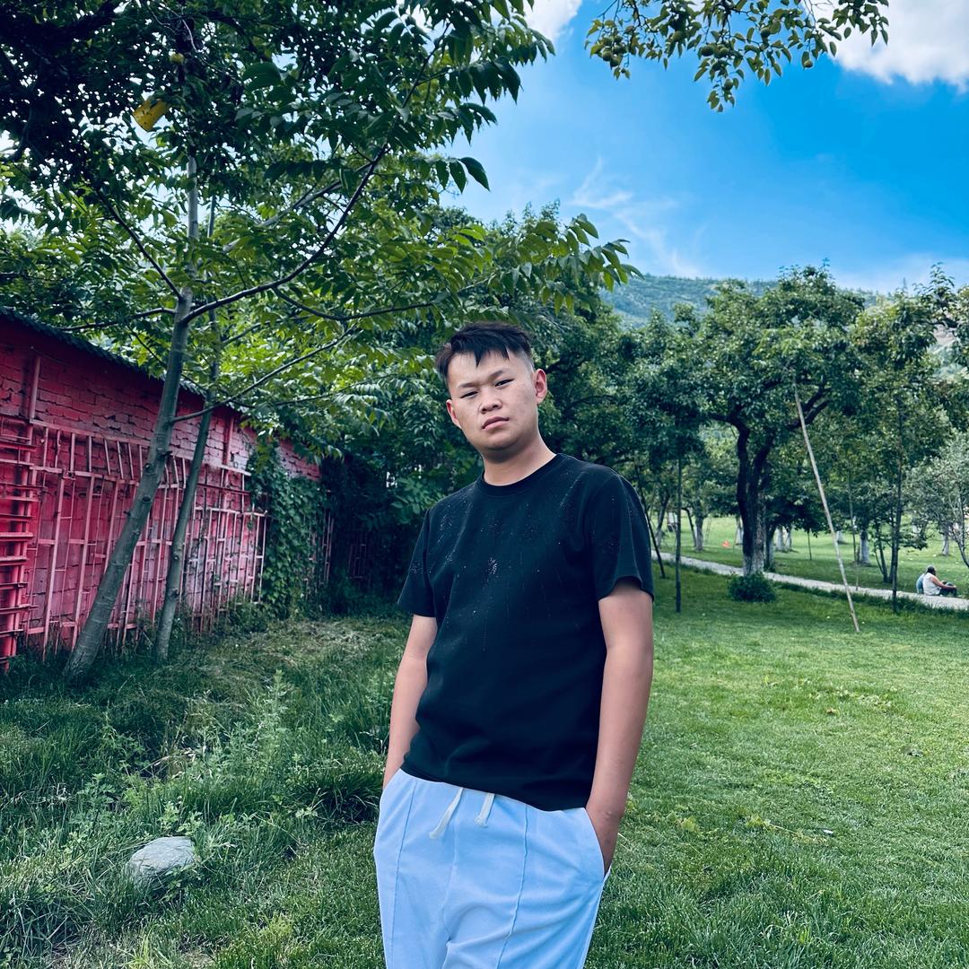 小黑•斑鸠