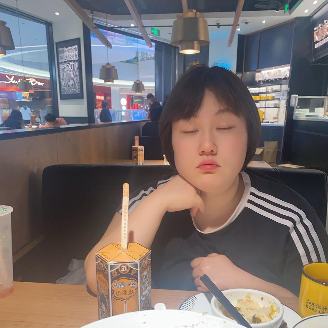开心白羊girl