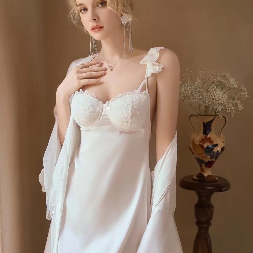 觅爱时尚睡衣馆轻奢