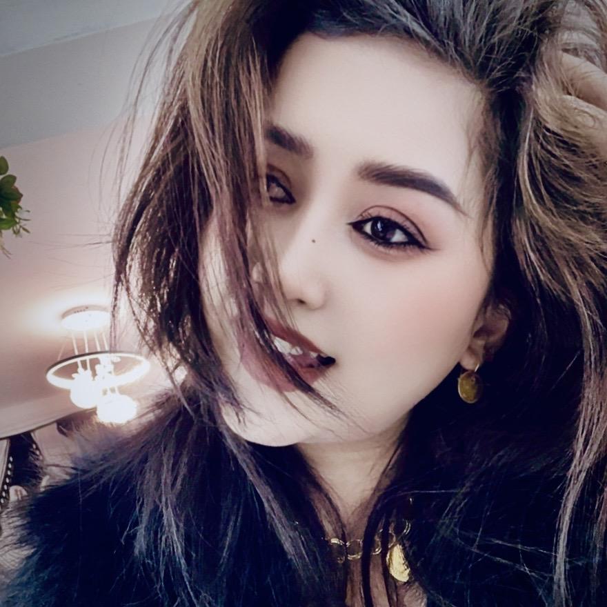 蝴蝶婚礼化妆师主持人mNiRa