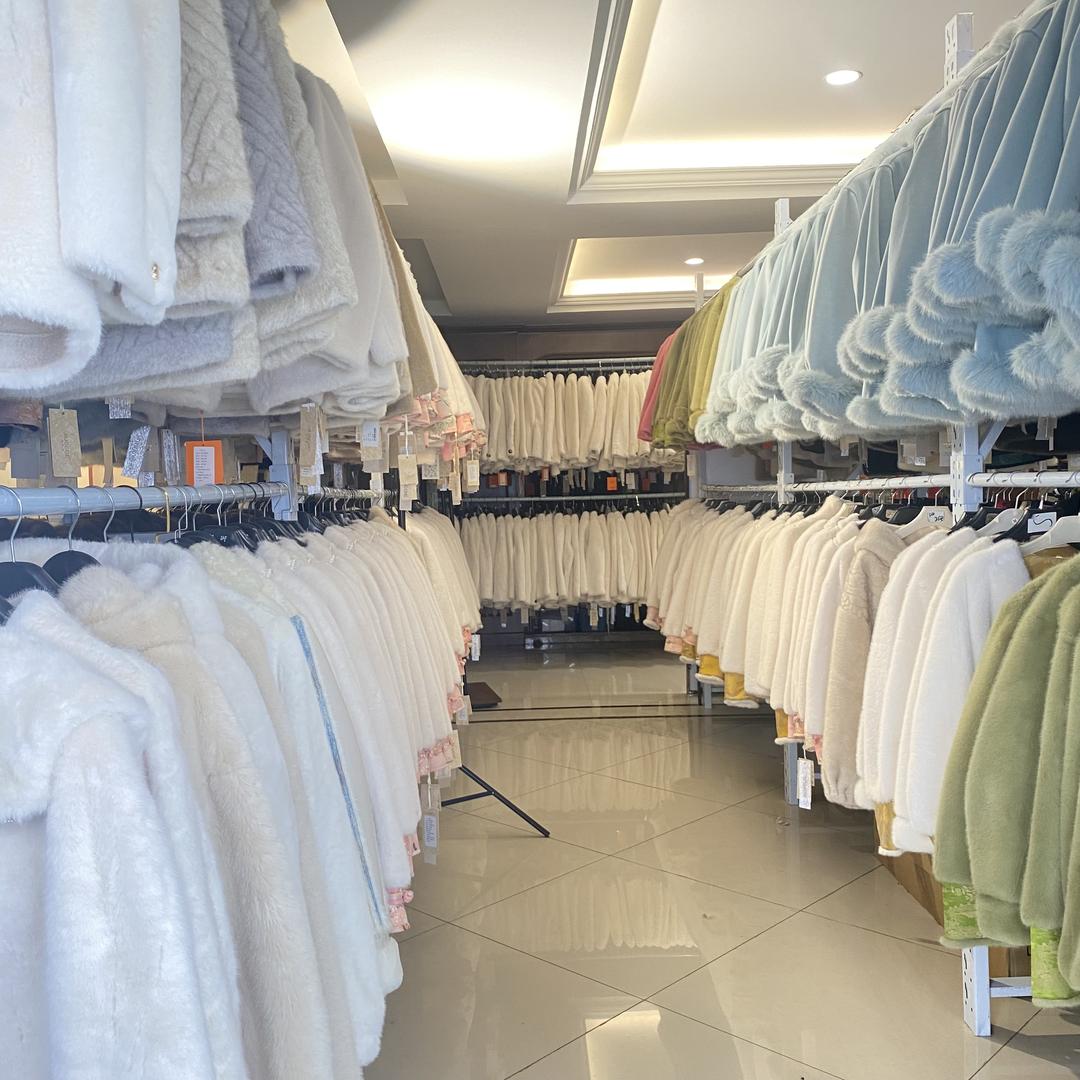 莎阁服饰灏总皮衣皮貂