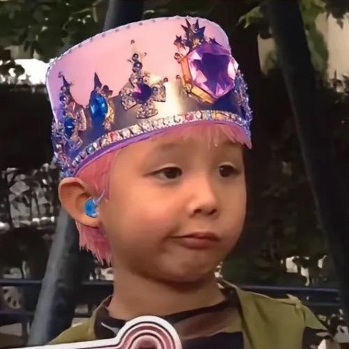 -跳起来给你一击毛栗子🌰-