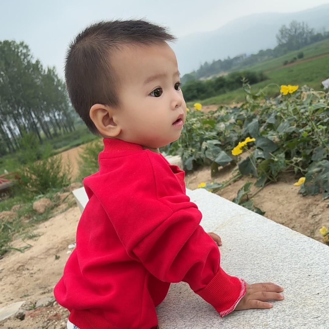 刘Lෆiuᥫᩣ 🝮