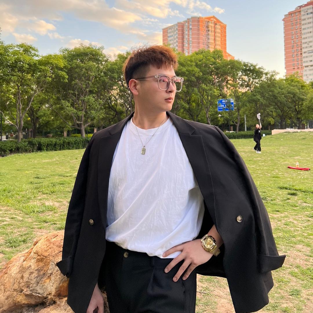 钢炮师弟（研究生版）🏸️