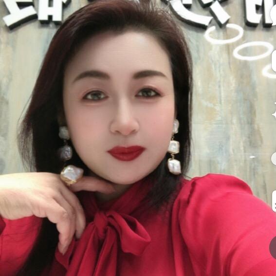 奎屯国贸蒙娜丽莎瓷砖店