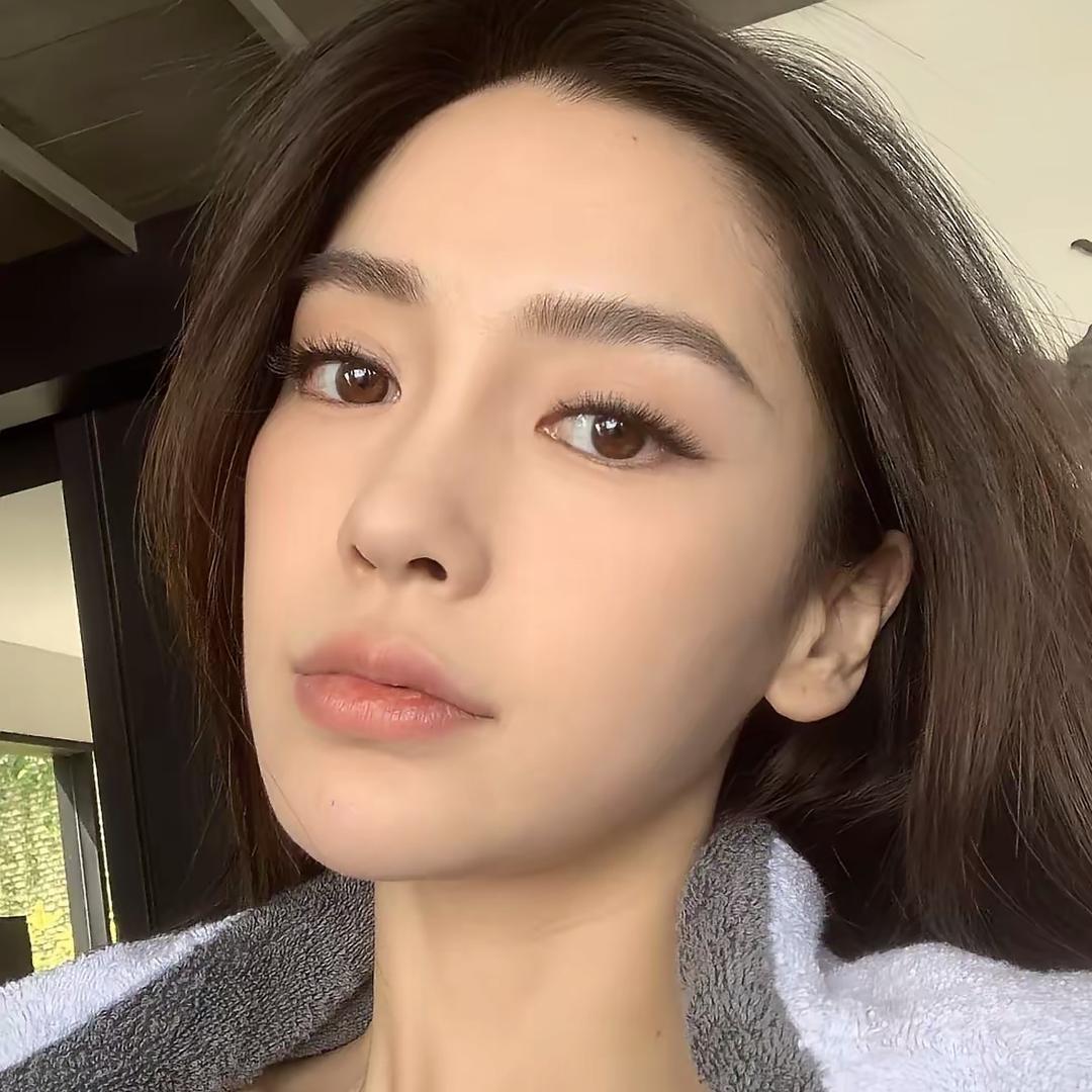 悠然小亦.