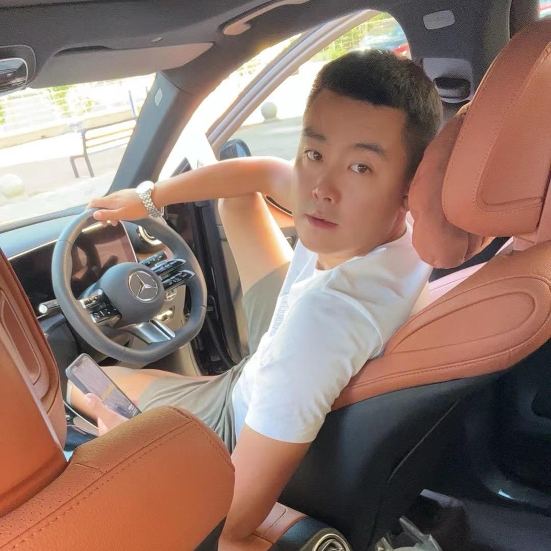 龙江草业 鲍雷