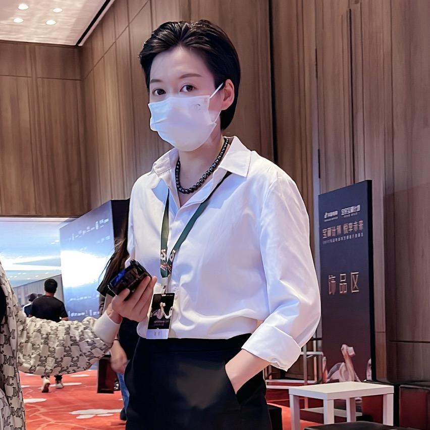 短发七七