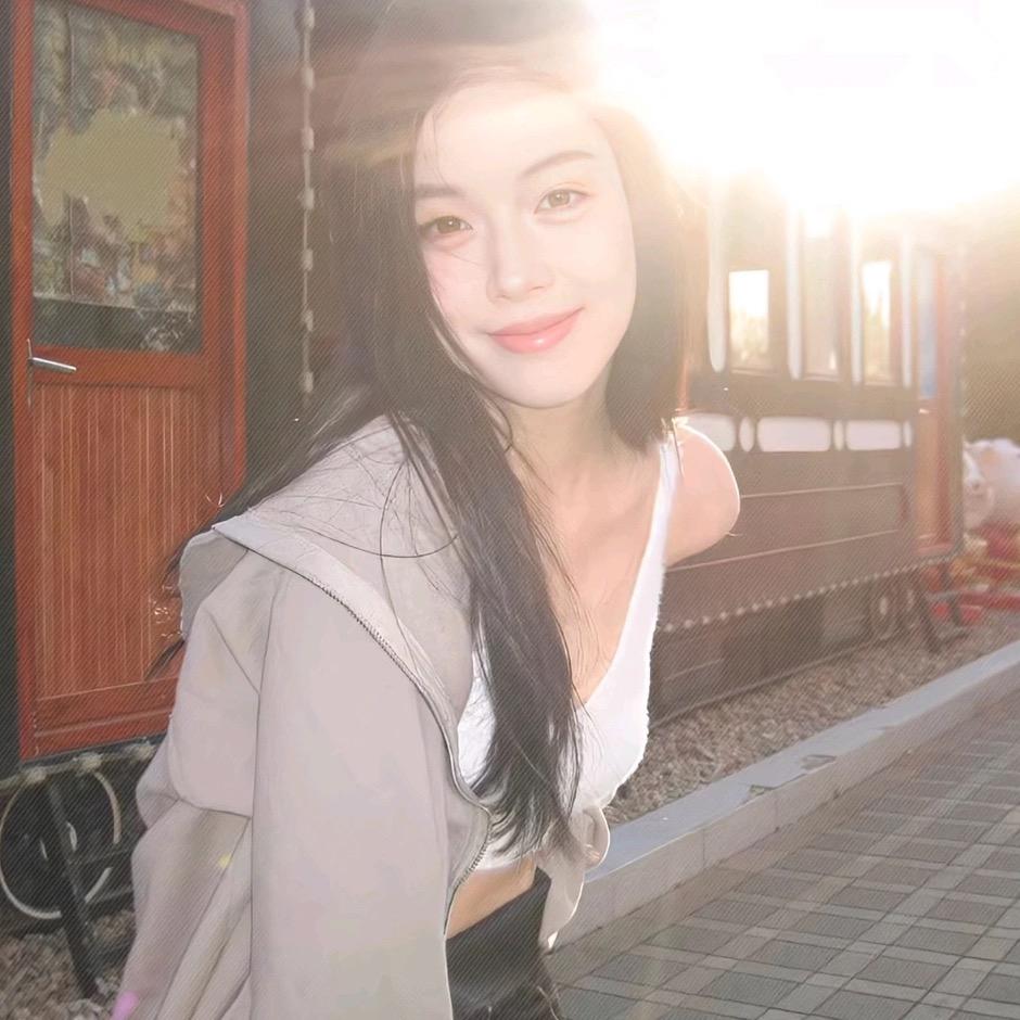 x₍ᐢ •⌄• ᐢ₎