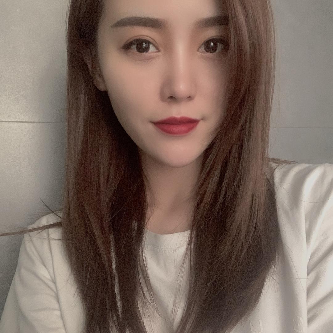 小曹(不和丑女玩)