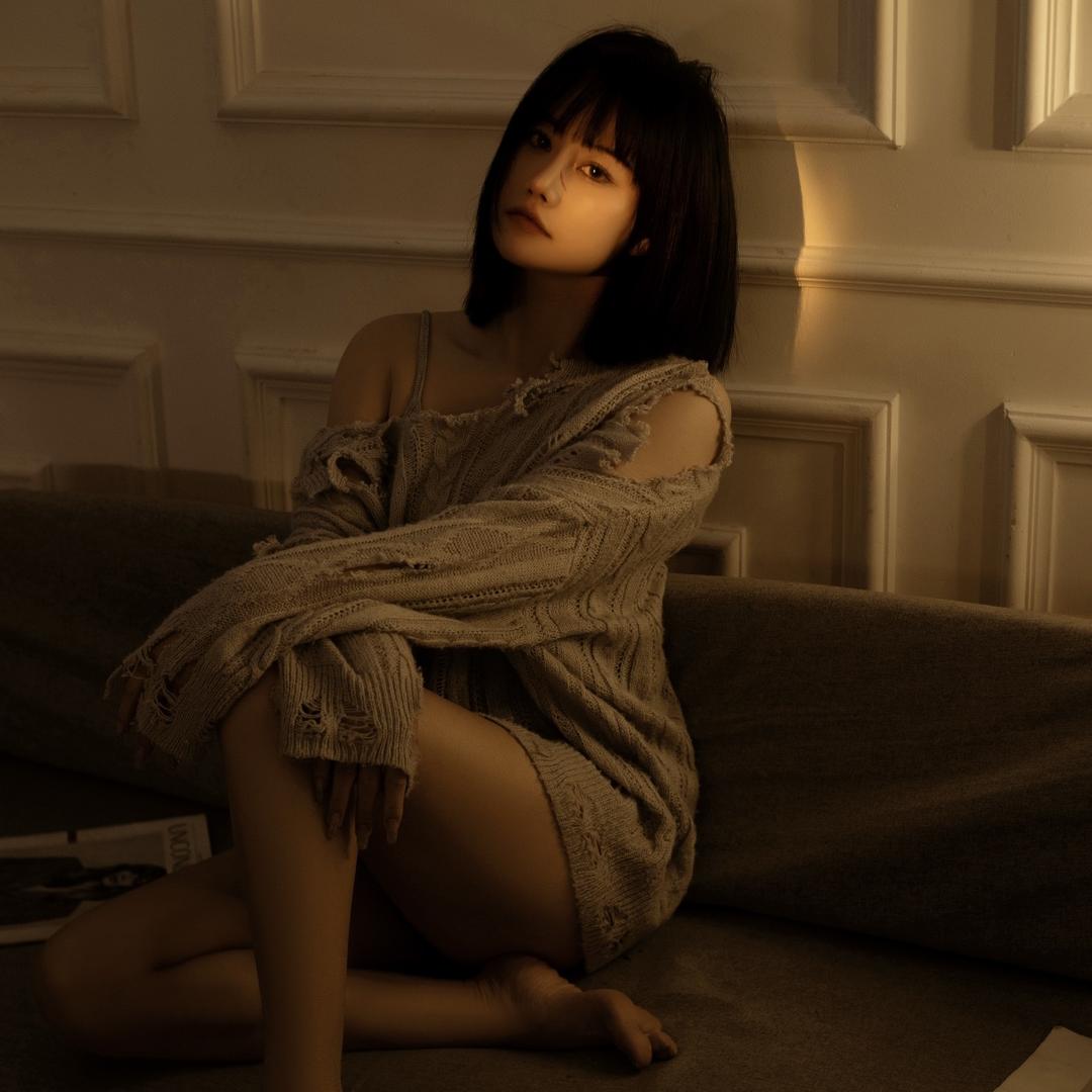 不爱笑的小玲子