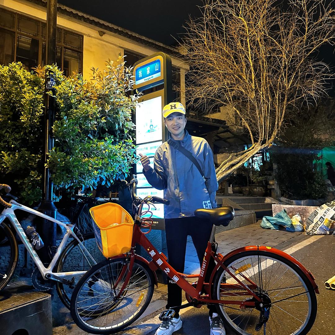 爱骑行🚴🏻‍♂️的康康