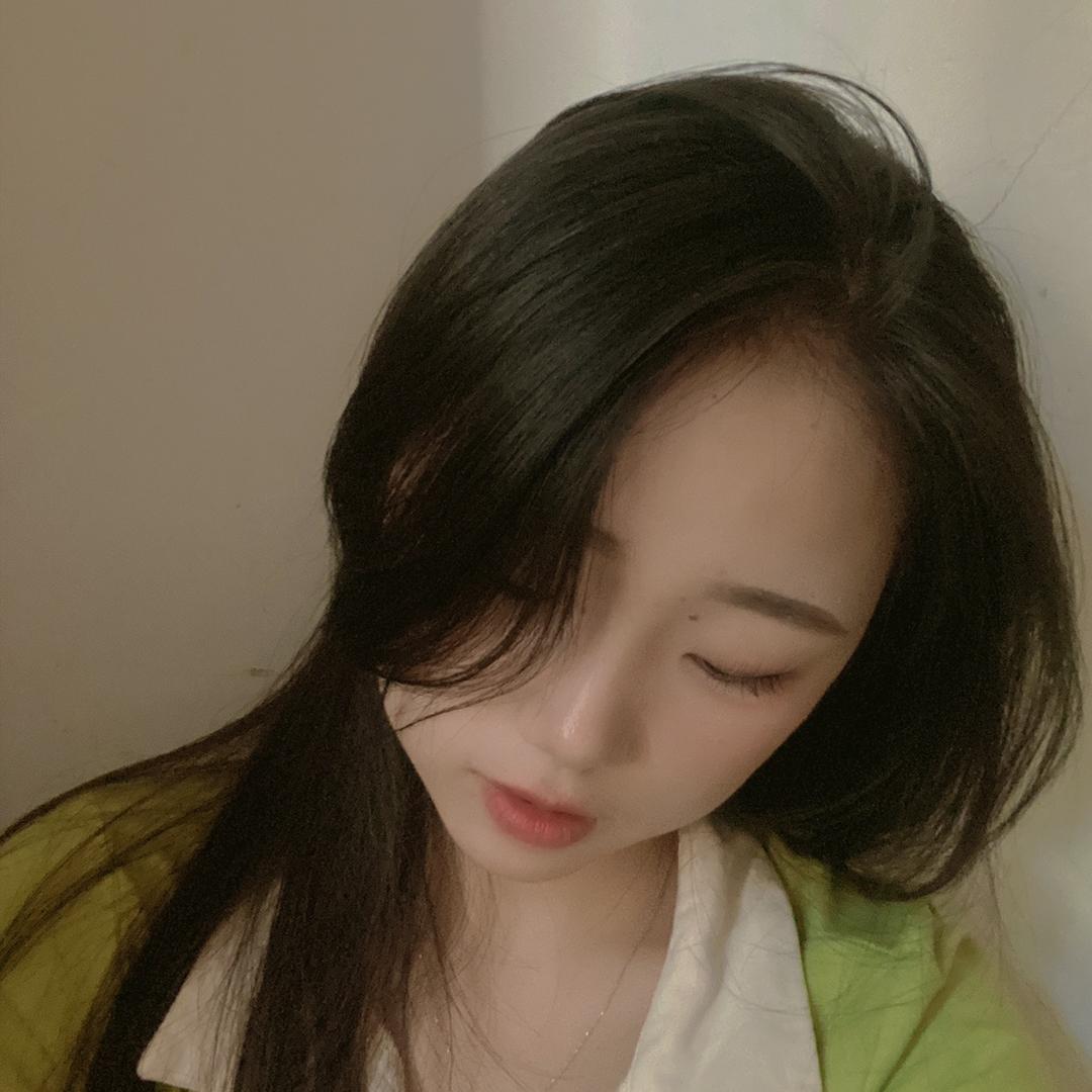 小丸子🧚‍♀️（拒绝连赞）