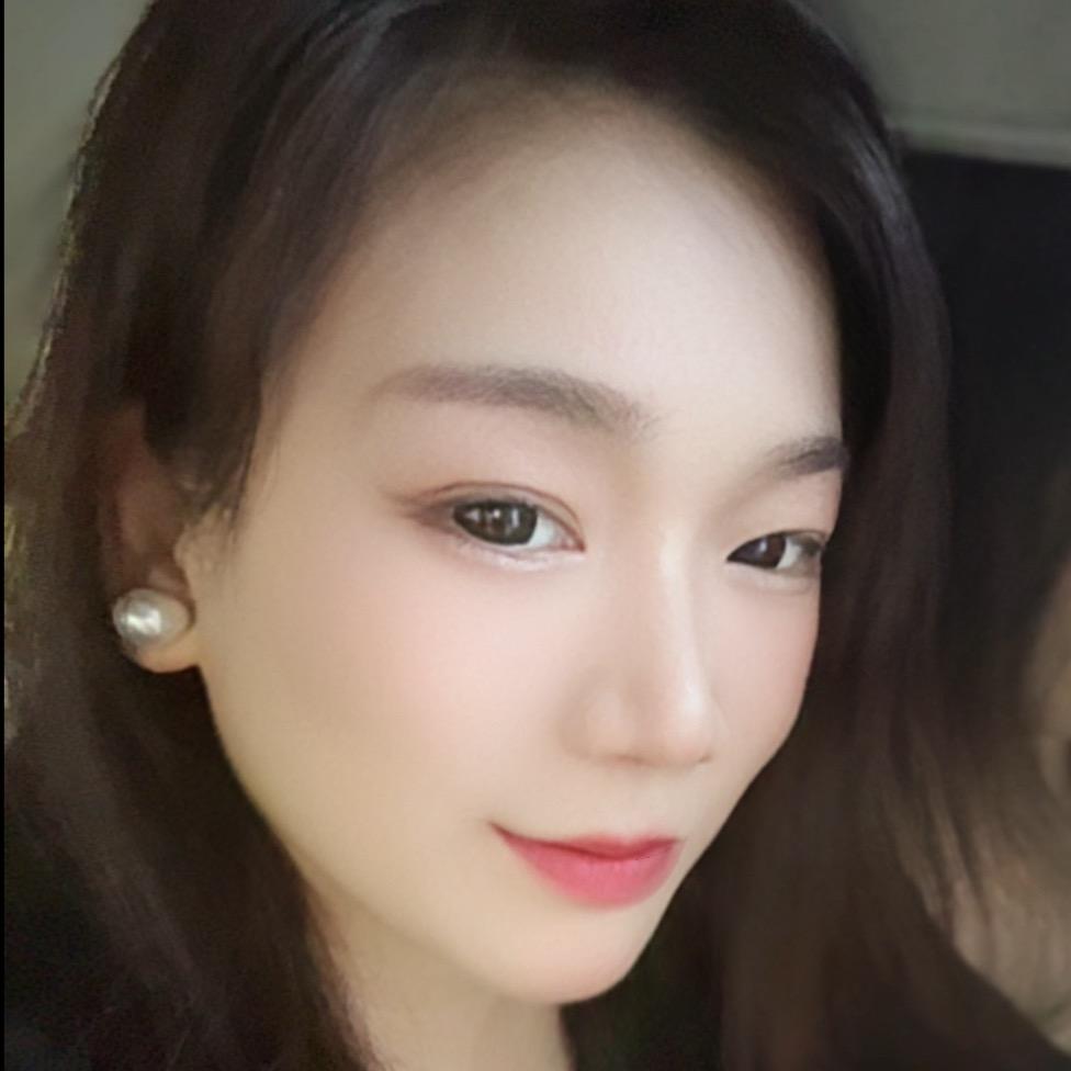 王依依
