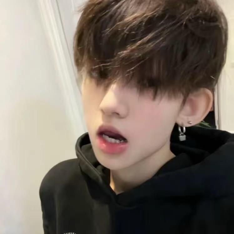 小阿杰.