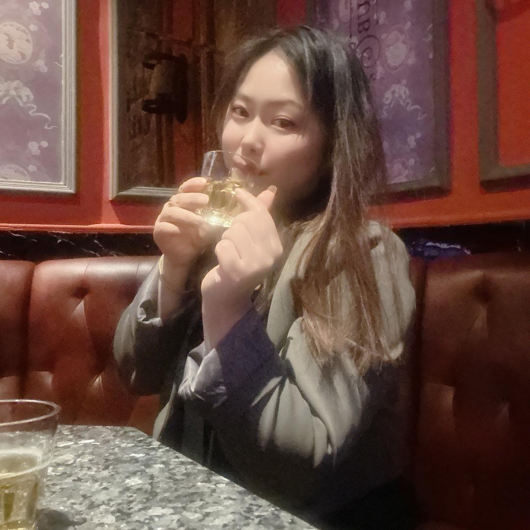 爱喝酒的小罗