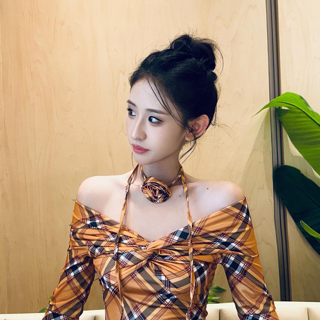 不许凶小宇